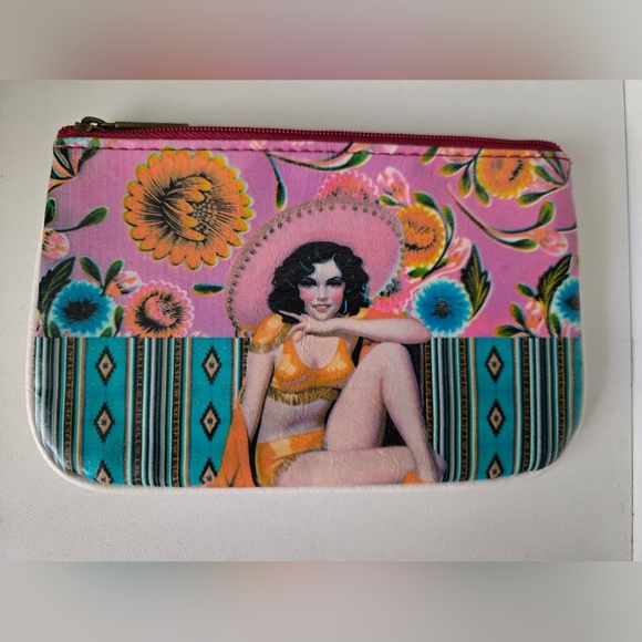 Mlavi PinupGirl Women's Pouch - Picture 1 of 4
